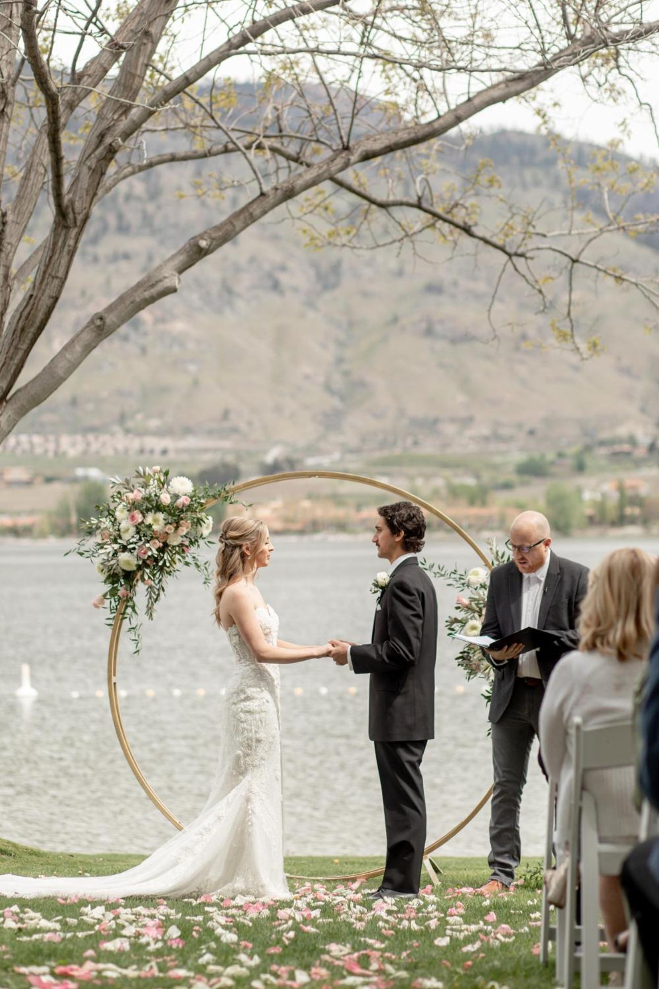 Watermark Beach Resort Osoyoos Extérieur photo