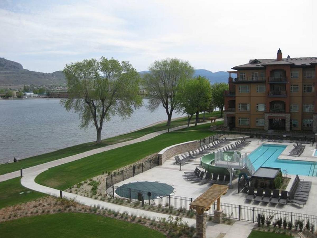 Watermark Beach Resort Osoyoos Extérieur photo